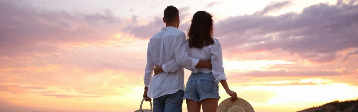Romantic Day Trips in Kuwait: Seaside Walks & Sunset Views